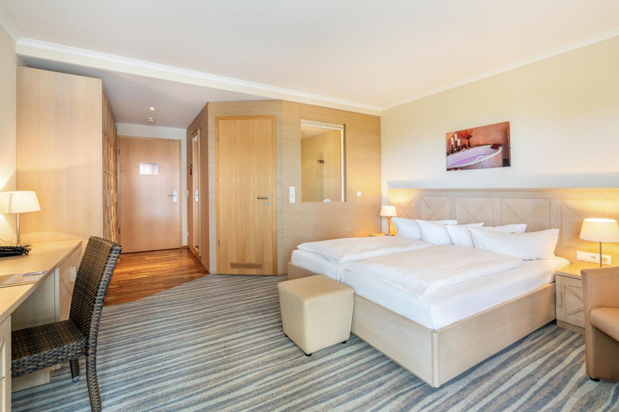 Strandhotel Seerose Kölpinsee 외부 사진