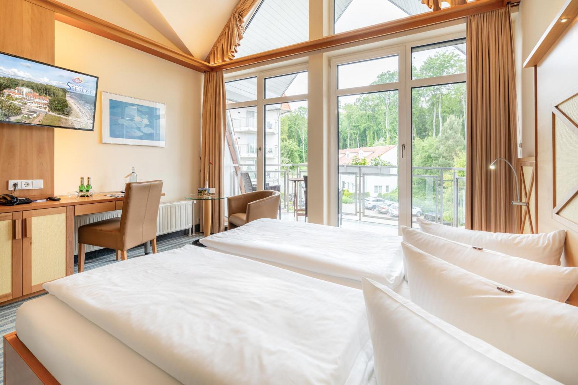 Strandhotel Seerose Kölpinsee 외부 사진
