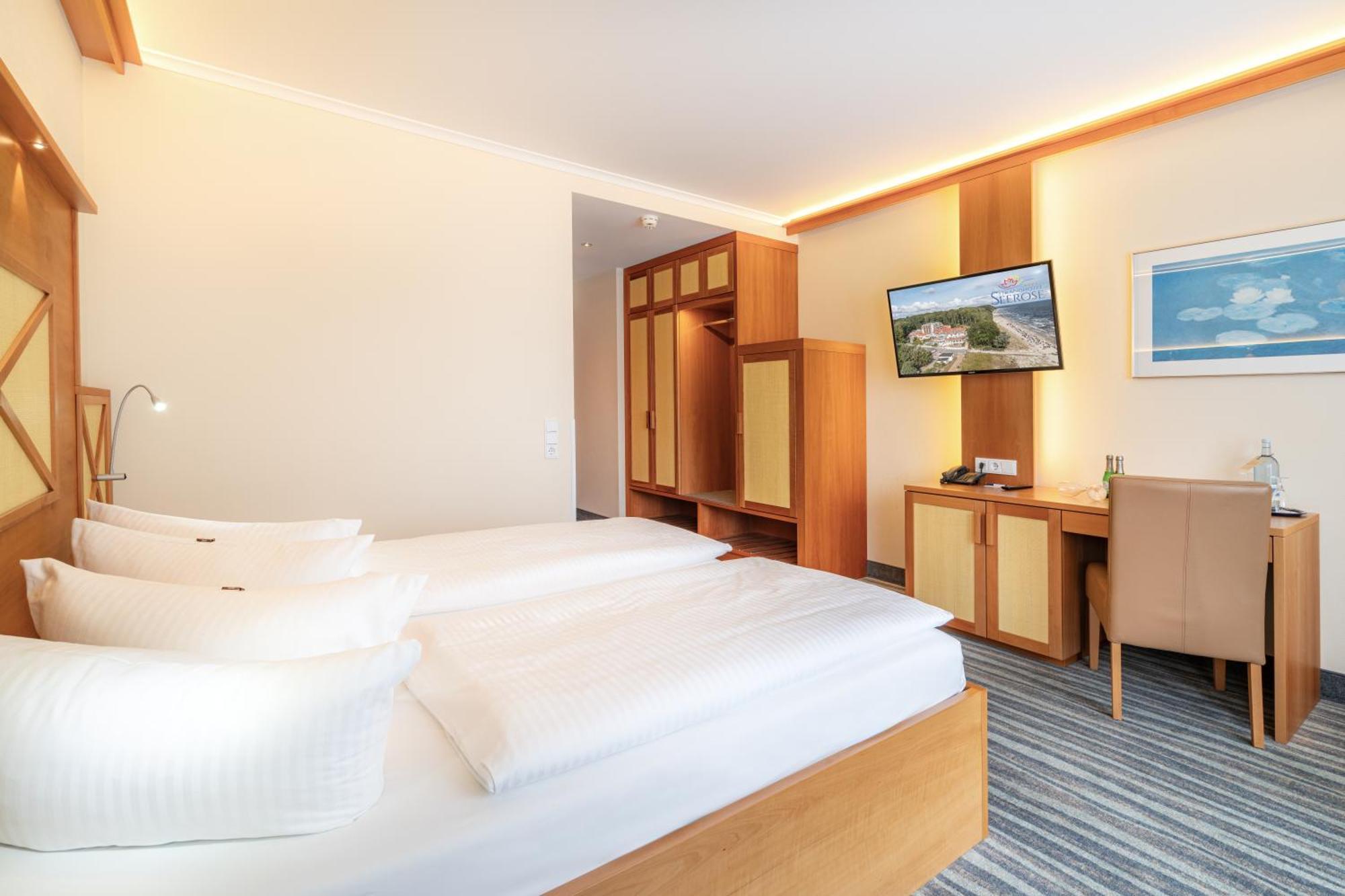 Strandhotel Seerose Kölpinsee 외부 사진