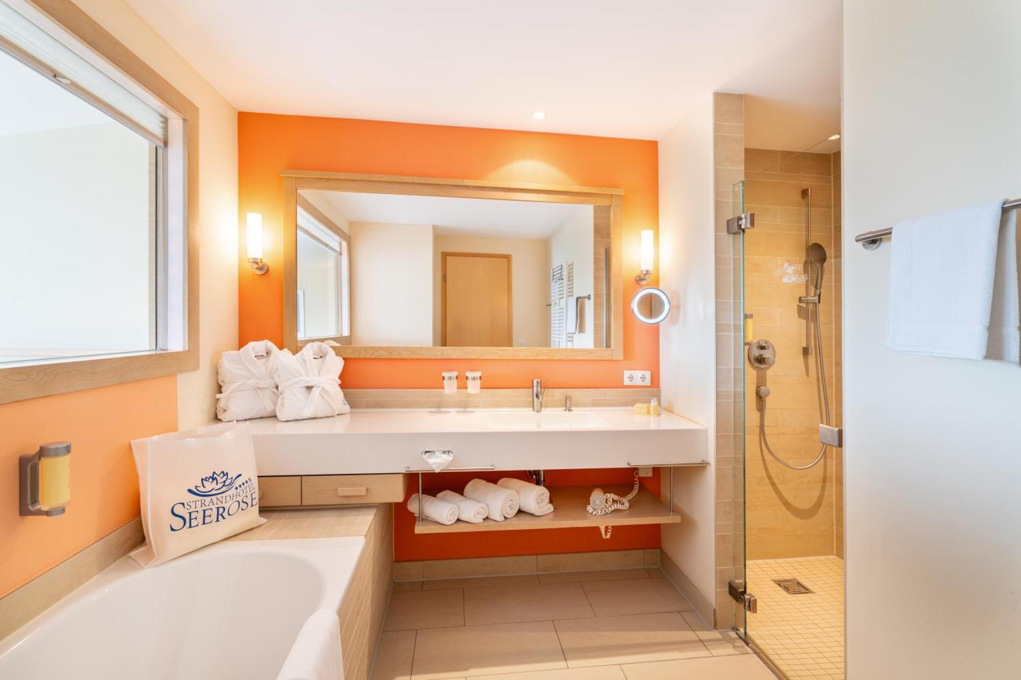 Strandhotel Seerose Kölpinsee 외부 사진