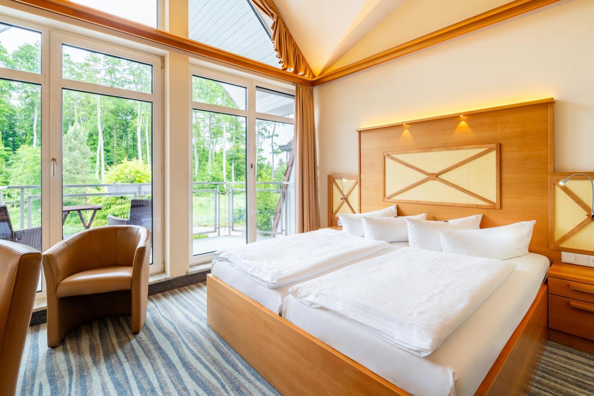 Strandhotel Seerose Kölpinsee 외부 사진