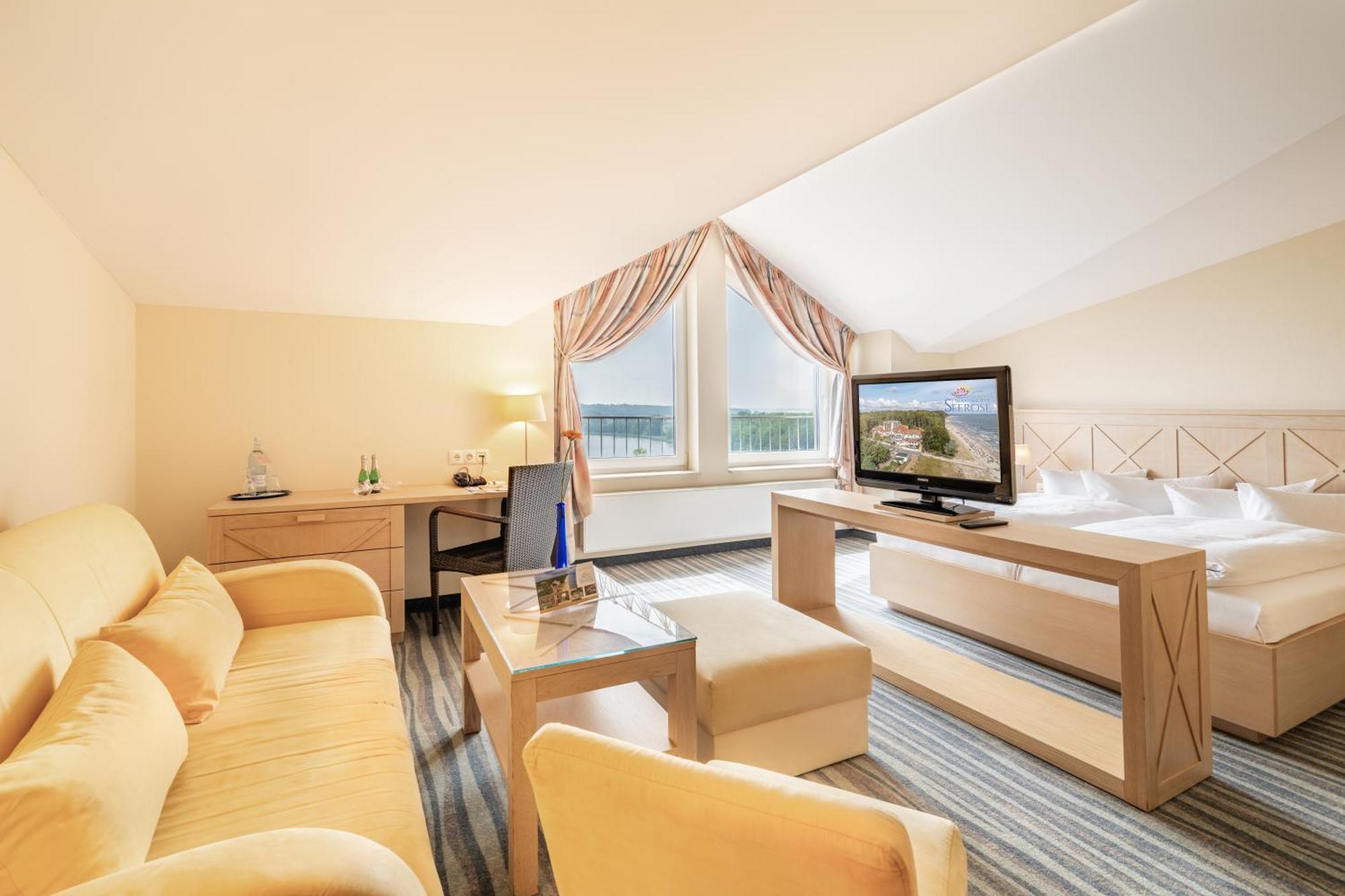 Strandhotel Seerose Kölpinsee 외부 사진