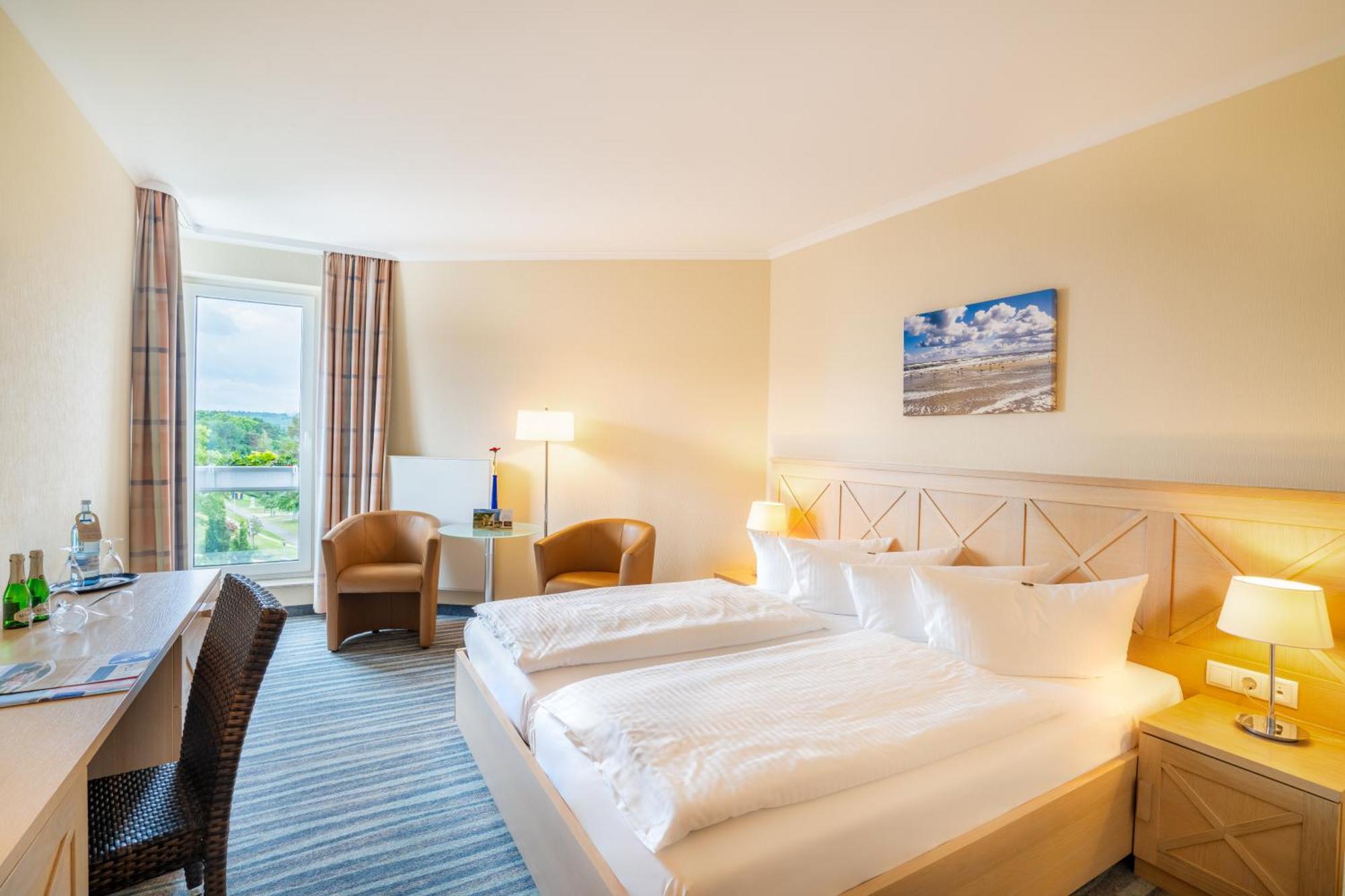 Strandhotel Seerose Kölpinsee 외부 사진