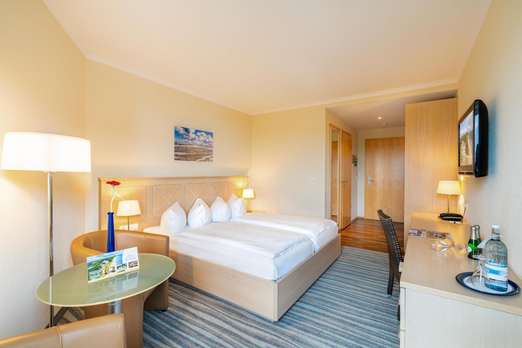Strandhotel Seerose Kölpinsee 외부 사진