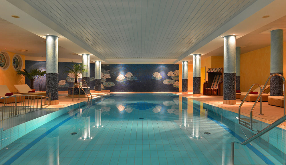 Strandhotel Seerose Kölpinsee 외부 사진